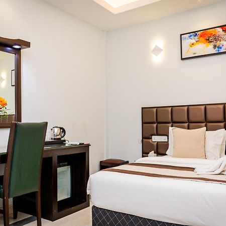 Viveka Hotel Colombo Kalubowila West ภายนอก รูปภาพ